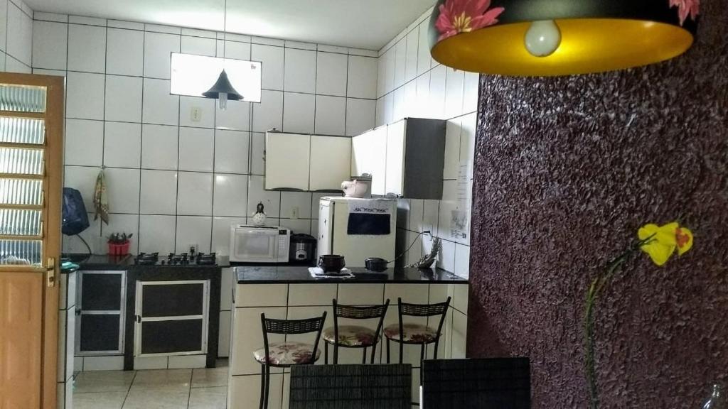  Casa - ótima hospedagem (jardim e terraço)