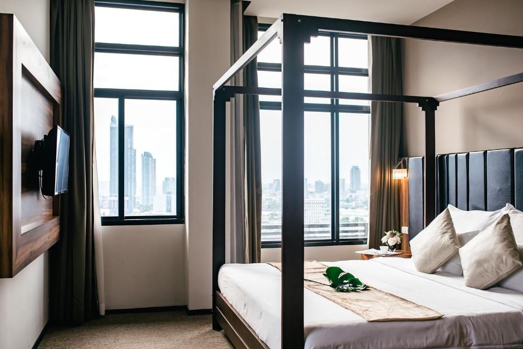 
Corner Suite with River View
