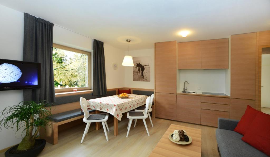 Kuchyň nebo kuchyňský kout v ubytování Villa Rienzner