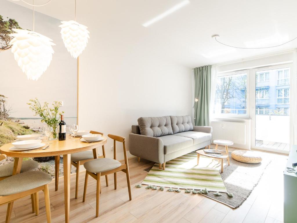 Posedenie v ubytovaní Apartament FOREST SurfingBird Kołobrzeg