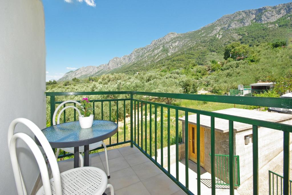 Vue générale sur la montagne ou vue sur la montagne depuis la maison d'hôtes