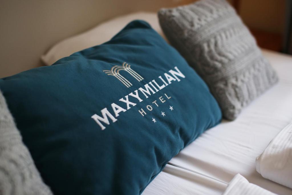 Postel nebo postele na pokoji v ubytování Maxymilian Unique Hotel - Adults Only