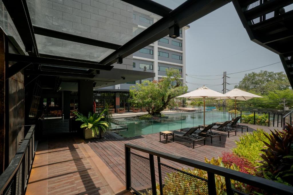 Bazén v ubytování DARA Hotel - SHA Plus nebo v jeho okolí