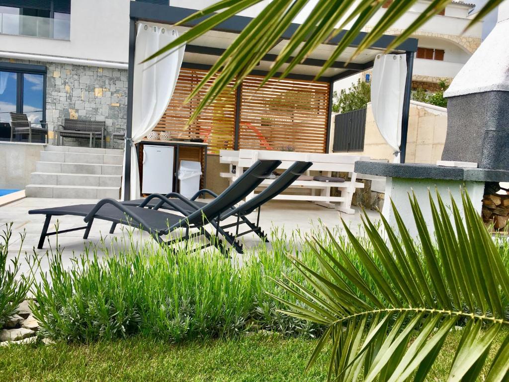 Ogród w obiekcie Sun & Sea Villa
