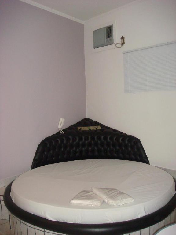  MIX MOTEL