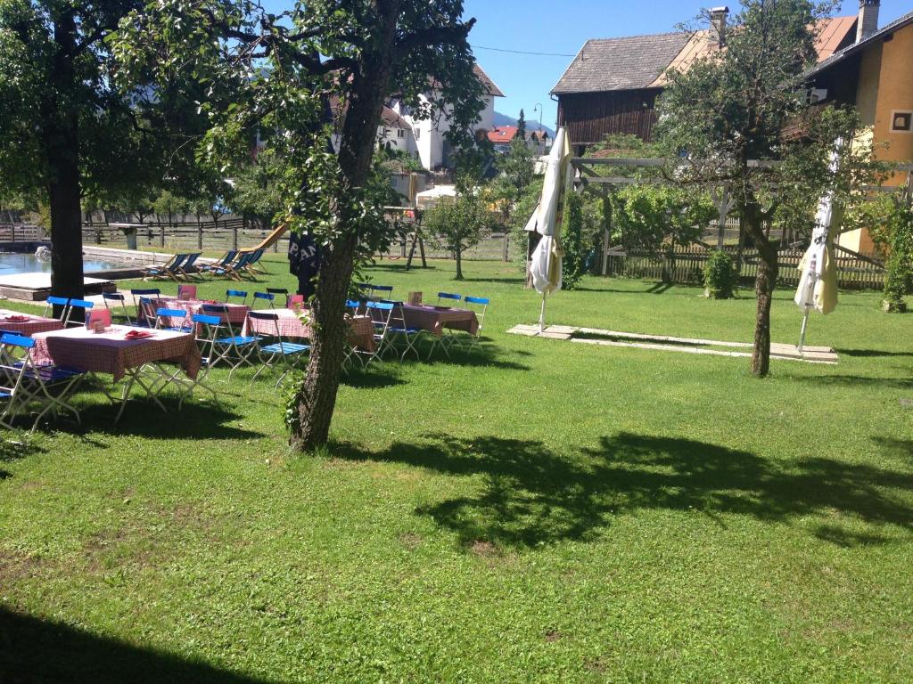 Vonkajšia záhrada v ubytovaní Gasthaus Sonne