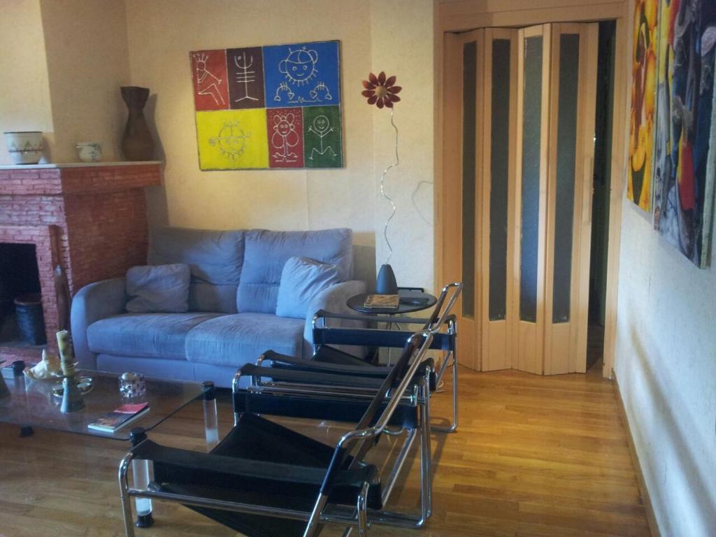 A seating area at Precioso PISO en Villafranca del Bierzo
