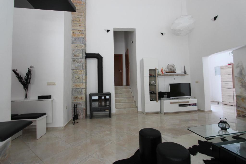 Bungalow 4 Suns Virpazar Montenegro Booking Com Bungalow 4 Suns Virpazar Montenegro Booking Com