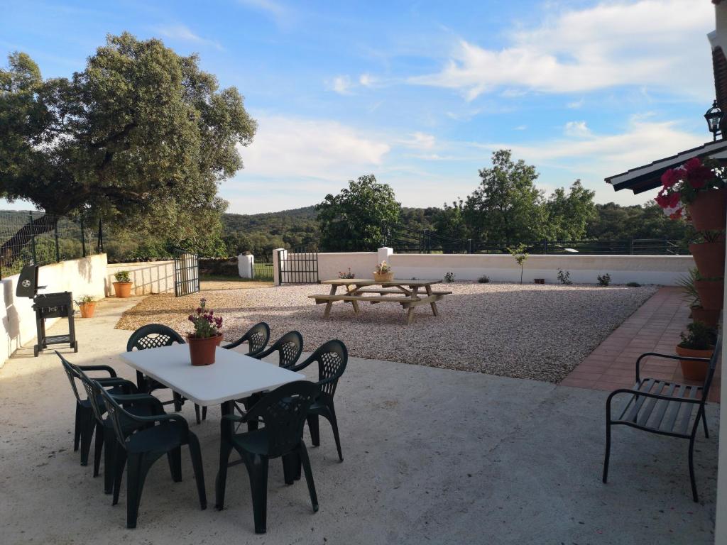 A general mountain view or a mountain view taken from the country house