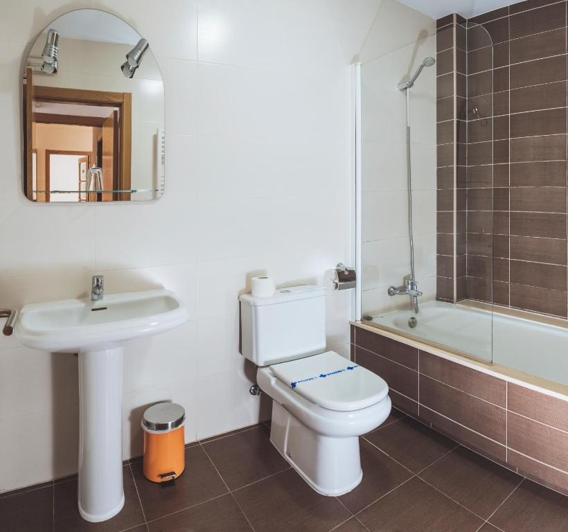 APARTAMENTOS CASAS NOVAS - Apartamento De Dos Dormitorios