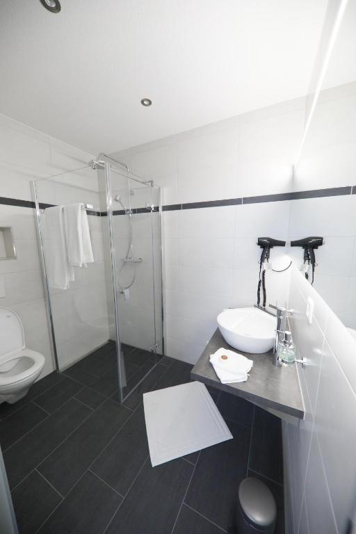 Koupelna v ubytování Business Apartments Reichenburg