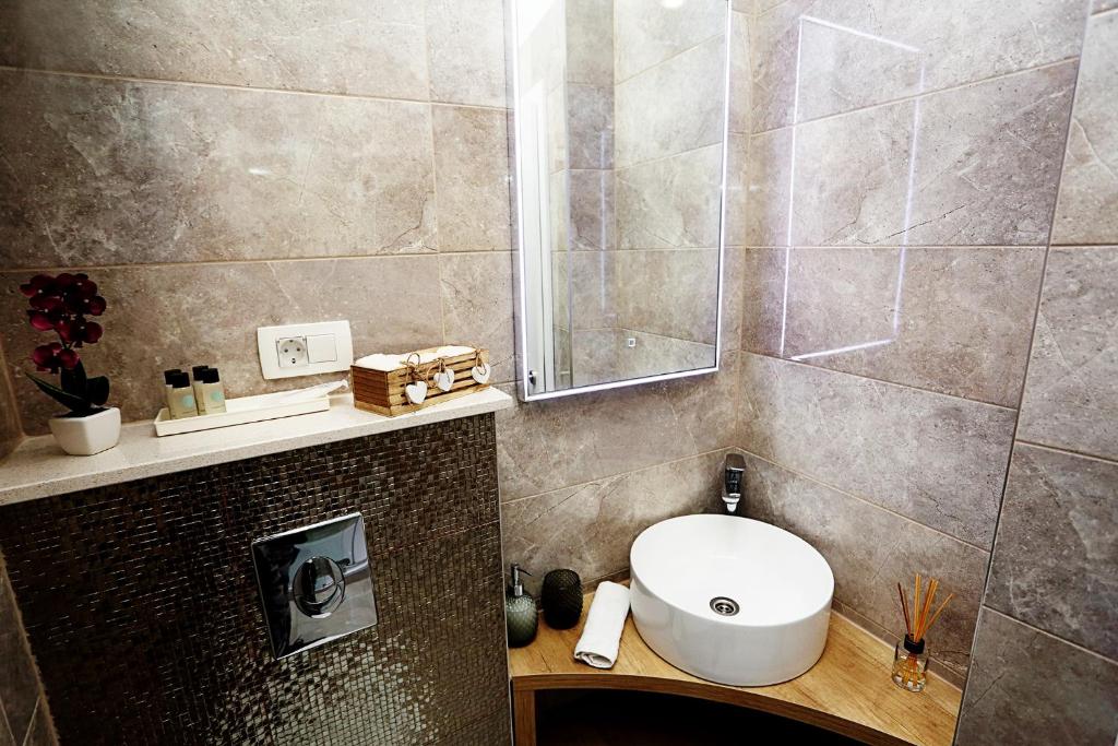 Split Old Town Suites - 6