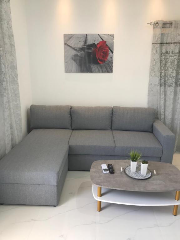 A seating area at Stratonikis Apartments