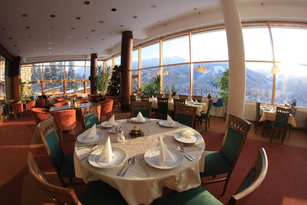 Restaurace v ubytování Hotel Boboty