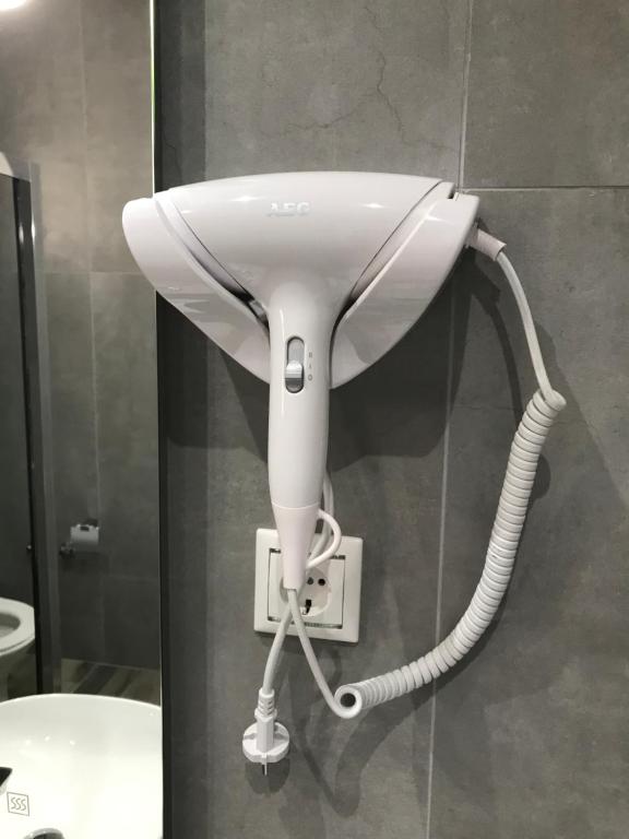 A bathroom at Stratonikis Apartments