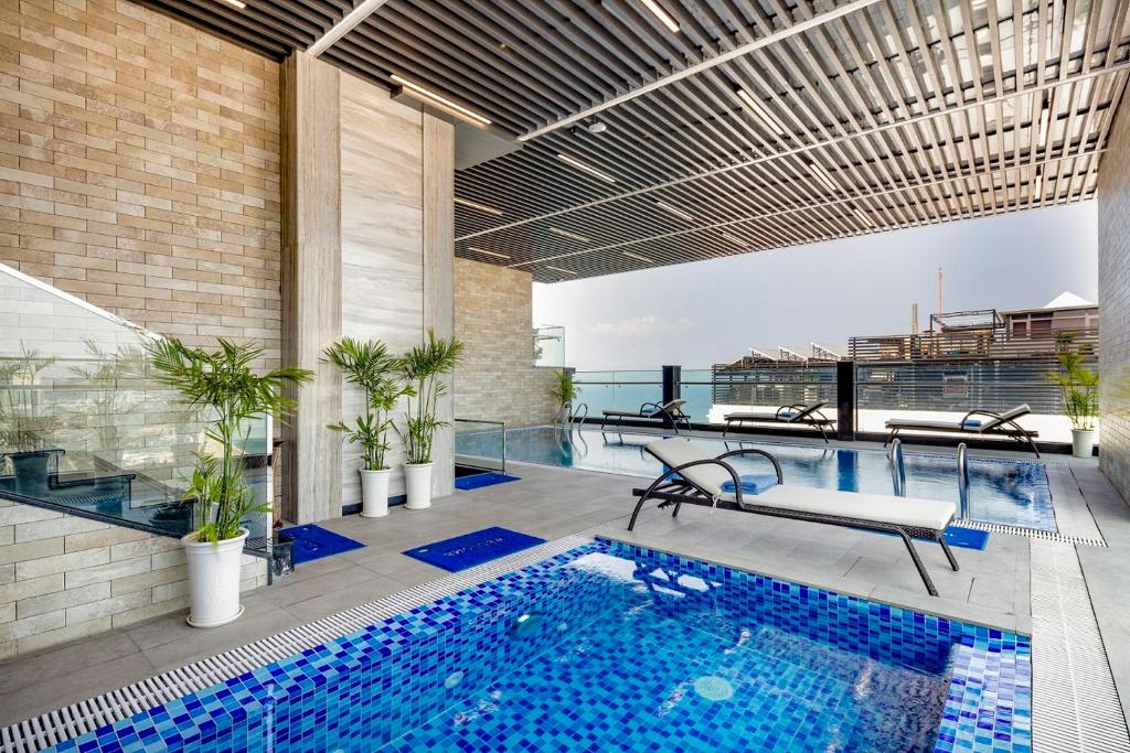 Hồ bơi trong/gần Emerald Bay Hotel & Spa Nha Trang