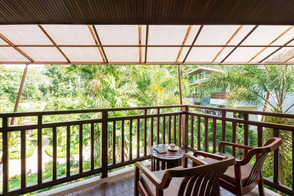 Balkón nebo terasa v ubytování Khaolak Bayfront Resort