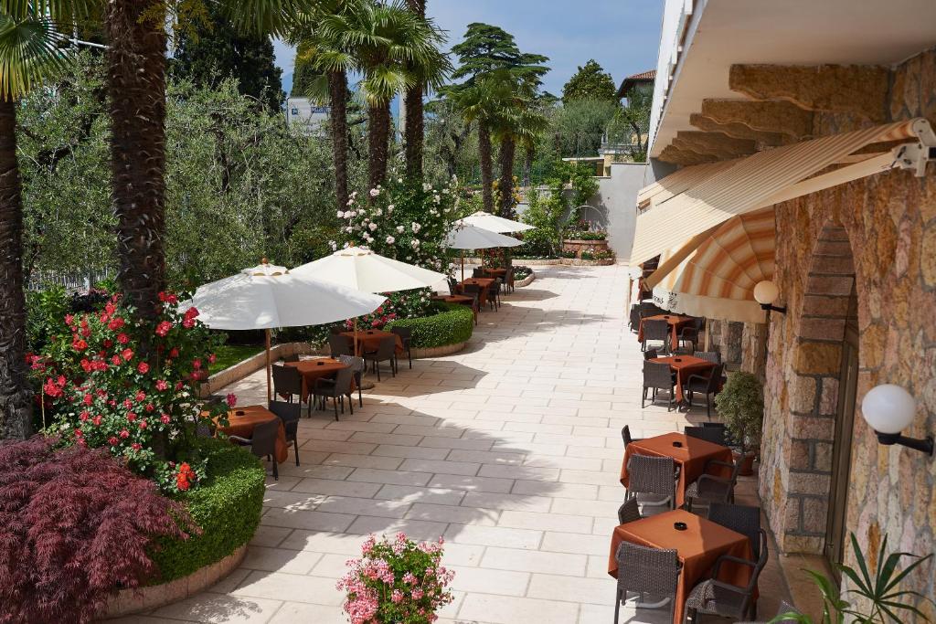 Zahrada ubytování Hotel Benacus Torri del Benaco