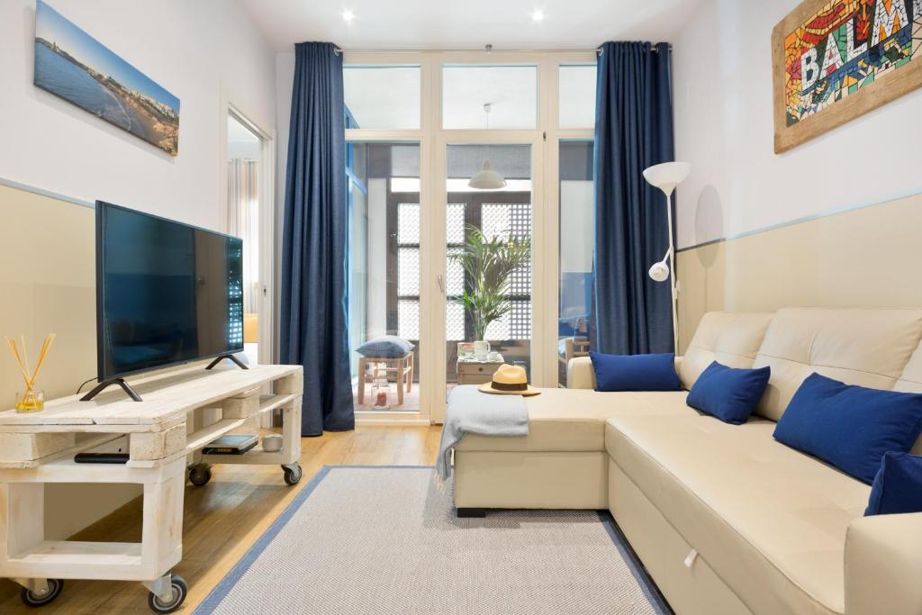 TV a/nebo společenská místnost v ubytování Sans Souci Quality Apartments