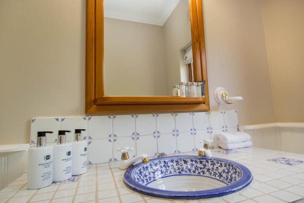Bagno di Montagu Vines Guesthouse