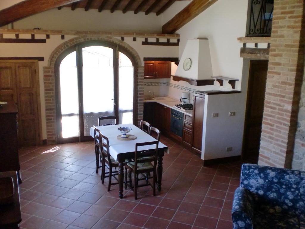 Kuchyň nebo kuchyňský kout v ubytování Agriturismo Fattoria Di Corsano