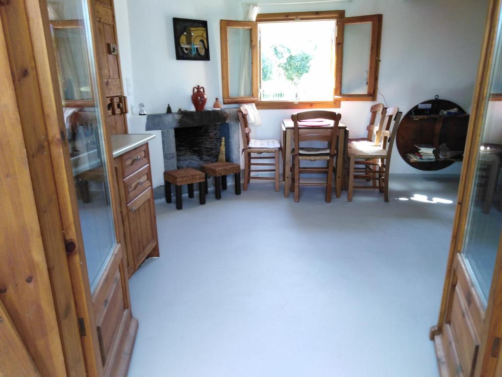Posezení v ubytování Cottage1Το μικρό σπίτι στο λιβαδι