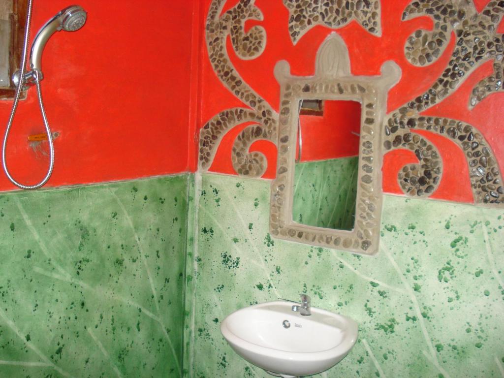 Eriono guest house Bukit lawang - Bungalow Di Famiglia