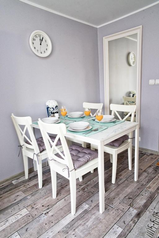 Morning Star Apartments - Apartment