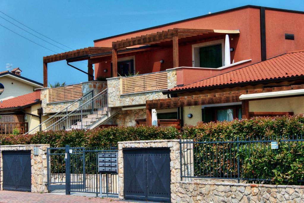 Bardolino Ferienwohnungen A - Apartamento De Un Dormitorio Con Terraza
