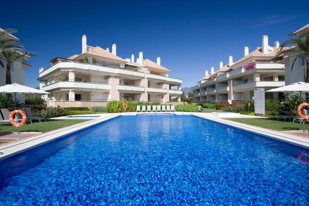 Apt 102 Guadalmansa Playa, Heaven Beach Apartments, Estepona ...