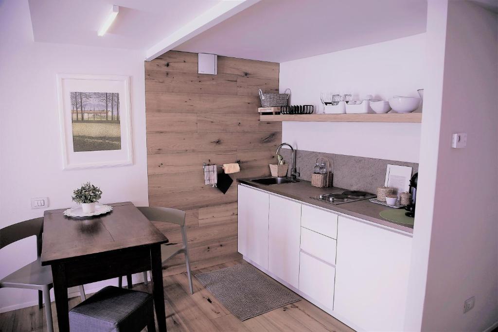 Kuchyňa alebo kuchynka v ubytovaní 32 BnB Camerecaffè