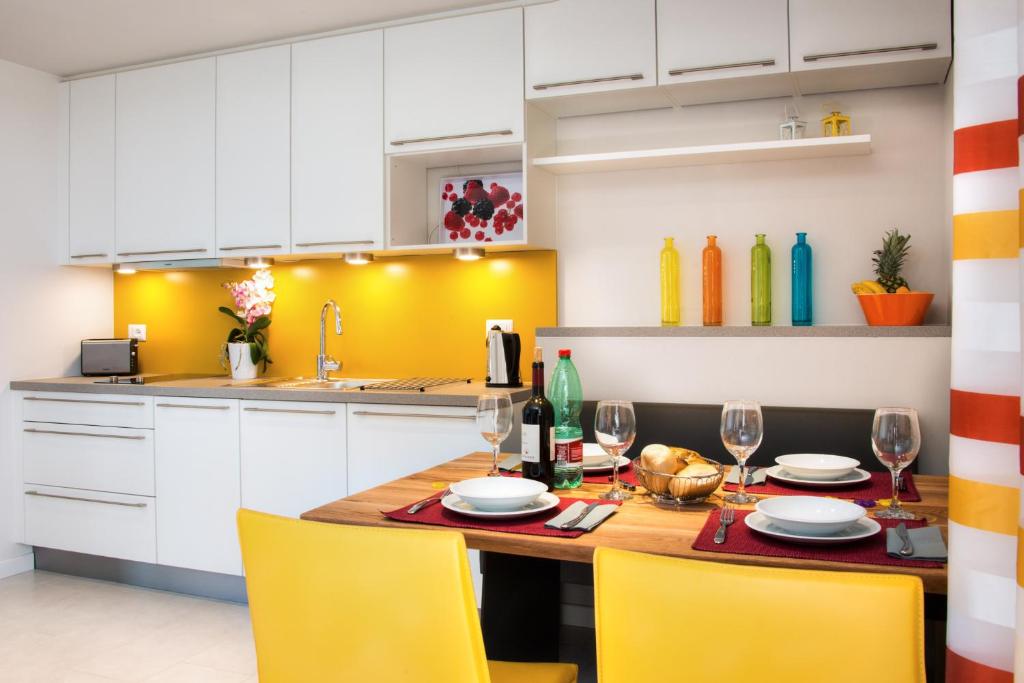 Bardolino Ferienwohnungen A - Apartamento Con Balcón
