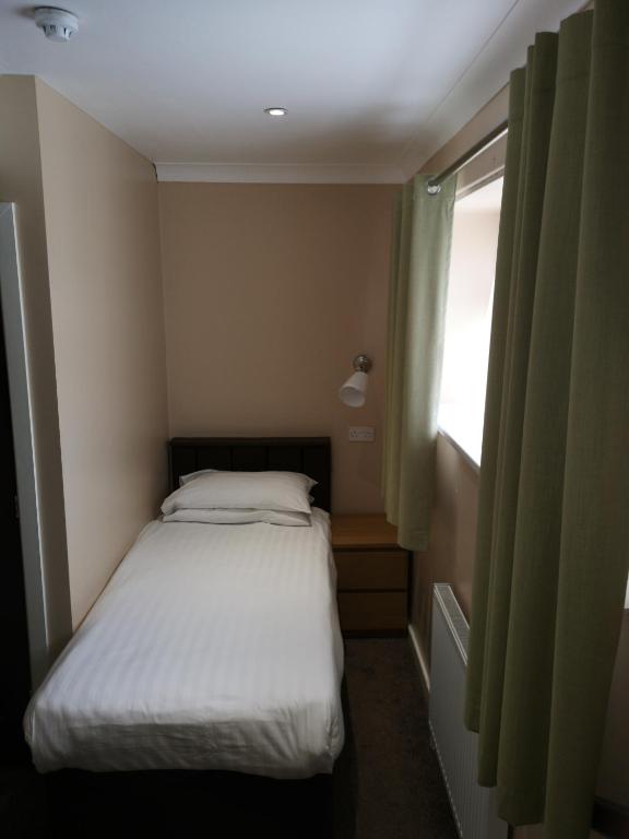 The Lawton - Resim 14