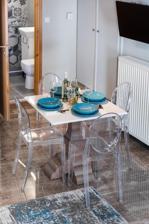 Mavrogenous Luxury Apartments - 15