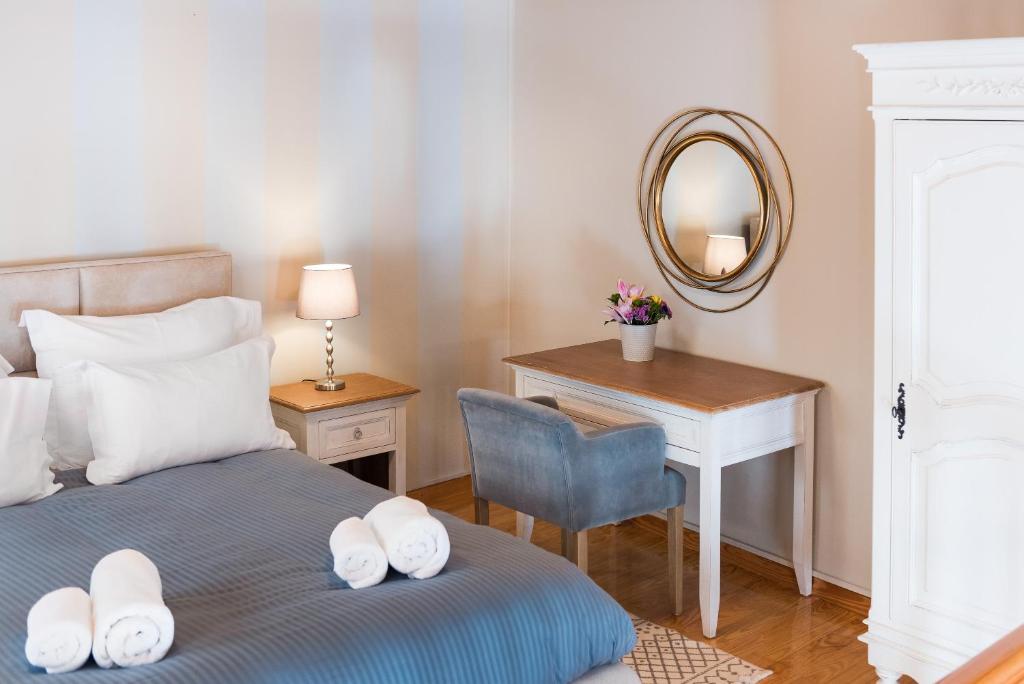 Mavrogenous Luxury Apartments - 7