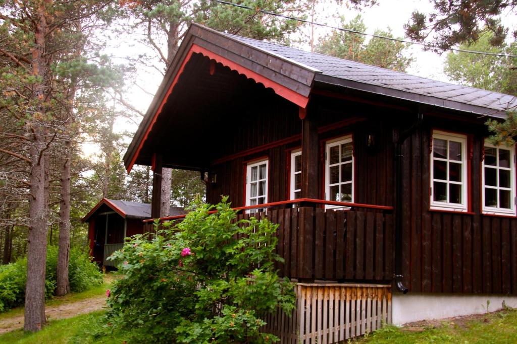 Fauske Camping & Motel - Cabaña (4 Adultos)