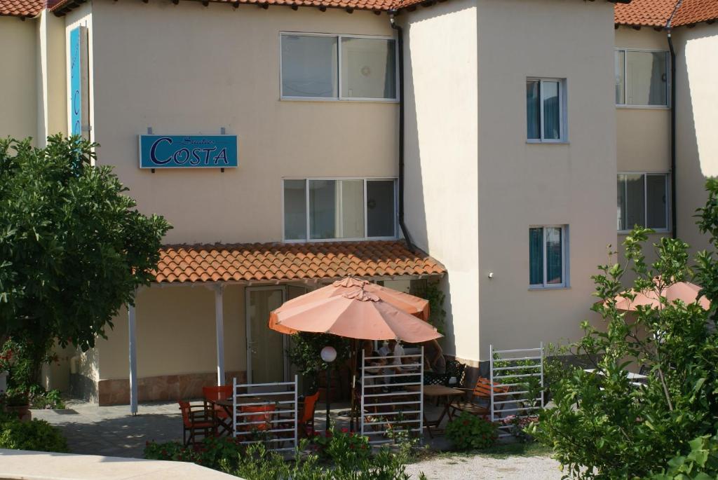 Zdjęcie z galerii obiektu Studios Costa w mieście Porto Koufo