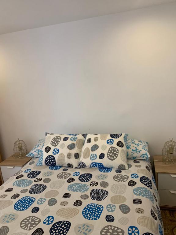 Postel nebo postele na pokoji v ubytování Alicante Elegance Suite