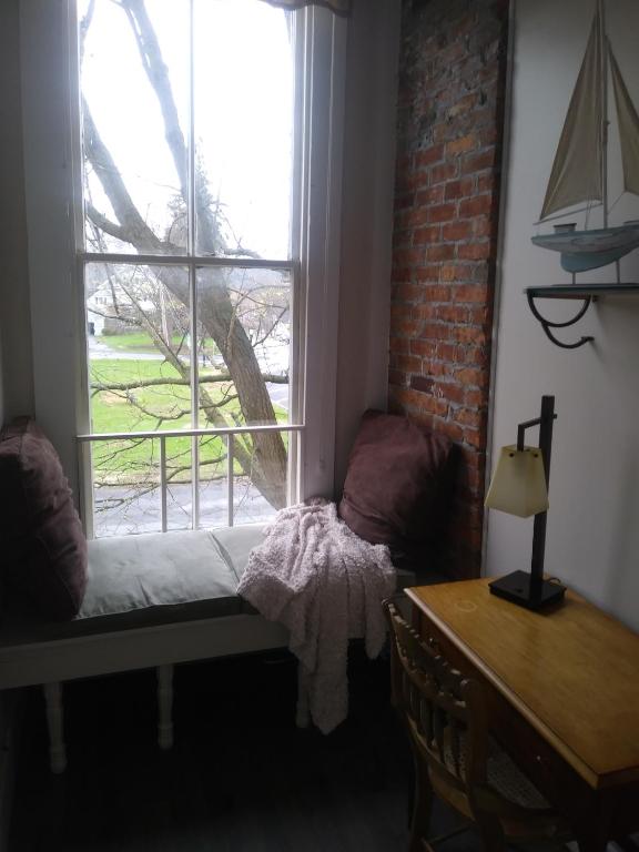 Postel nebo postele na pokoji v ubytování The Inn in Westport