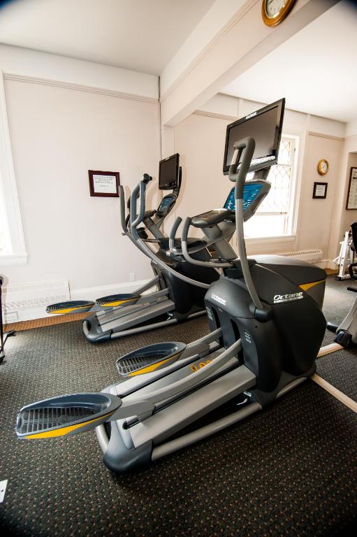 Fitness centrum a/nebo fitness zařízení v ubytování The Inn at the Union Club of British Columbia