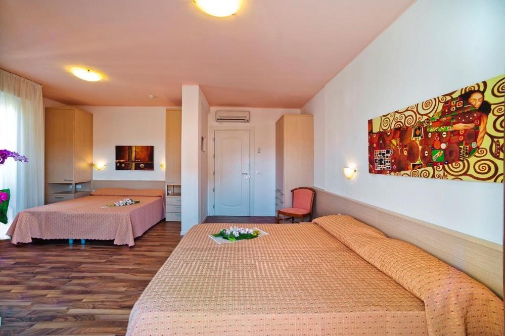 Hotel Victoria - クラシック 4 人部屋