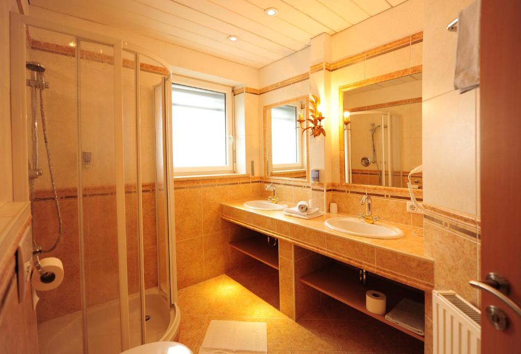 Koupelna v ubytování Hotel Gasthof Zum Schwanen