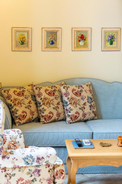 Posezení v ubytování Phaedra Suites