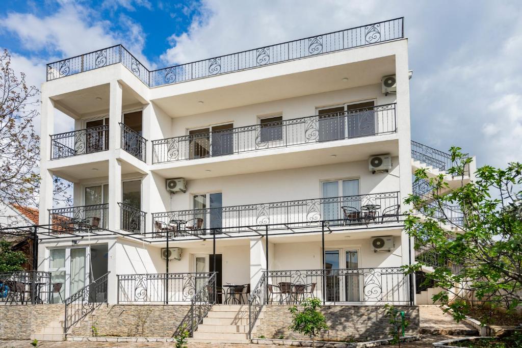 Apartments Natali, Bar (updated prices 2024)