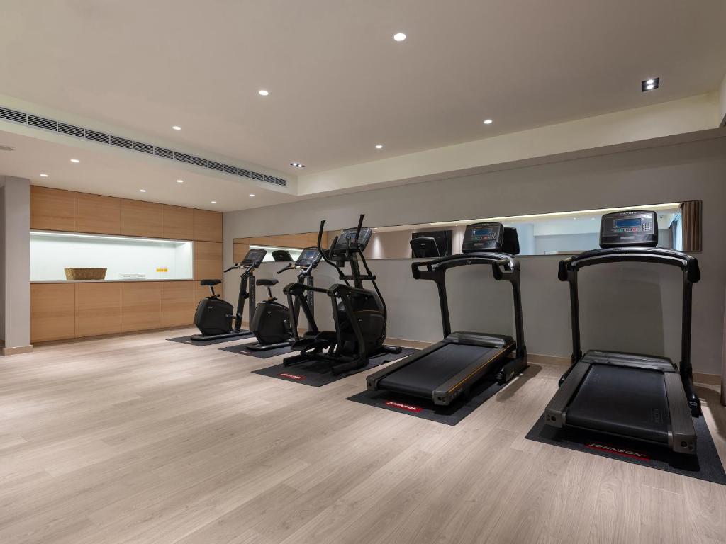 Fitness centrum a/nebo fitness zařízení v ubytování Hotel COZZI Ximen Tainan