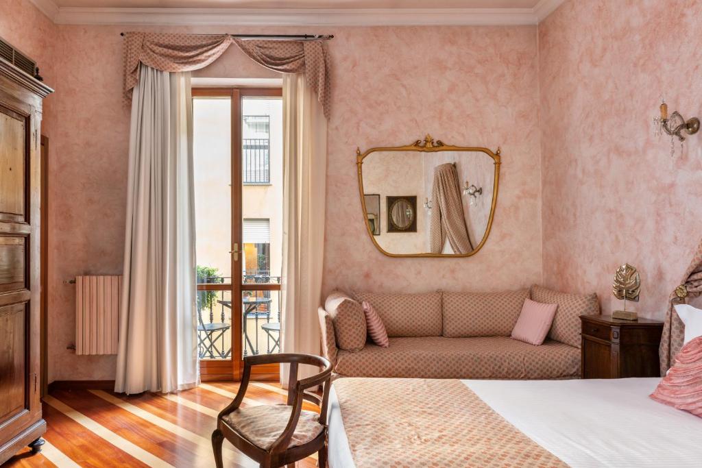 Postel nebo postele na pokoji v ubytování Hotel Sanpi Milano