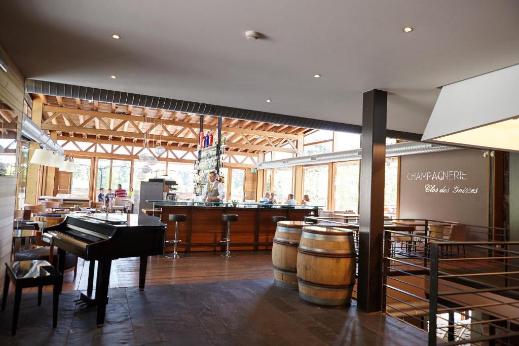 Restauracja lub miejsce do jedzenia w obiekcie Lo Chalet