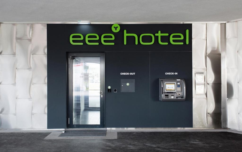 Majutusasutuses eee Hotel Traun olev sertifikaat, autasu, silt või muu dokument