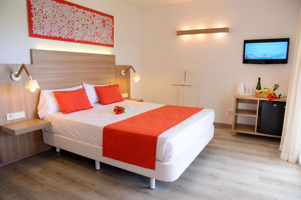 Cala Llenya Resort Ibiza - 