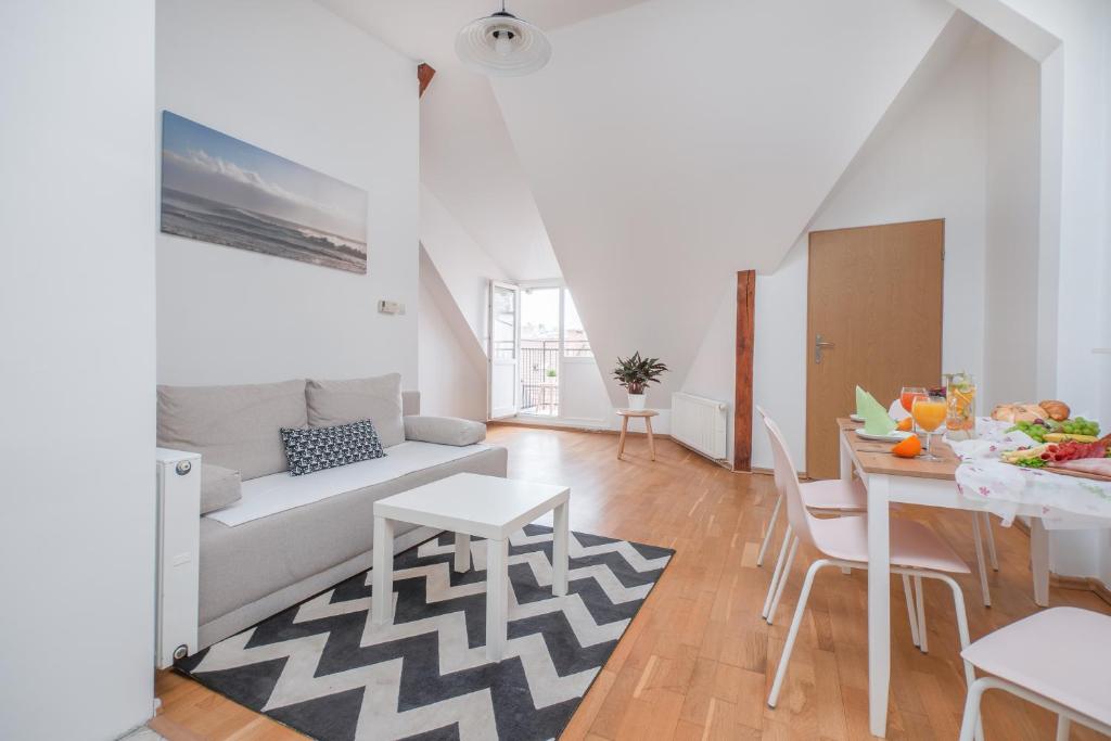 Riviera Residence Apartments